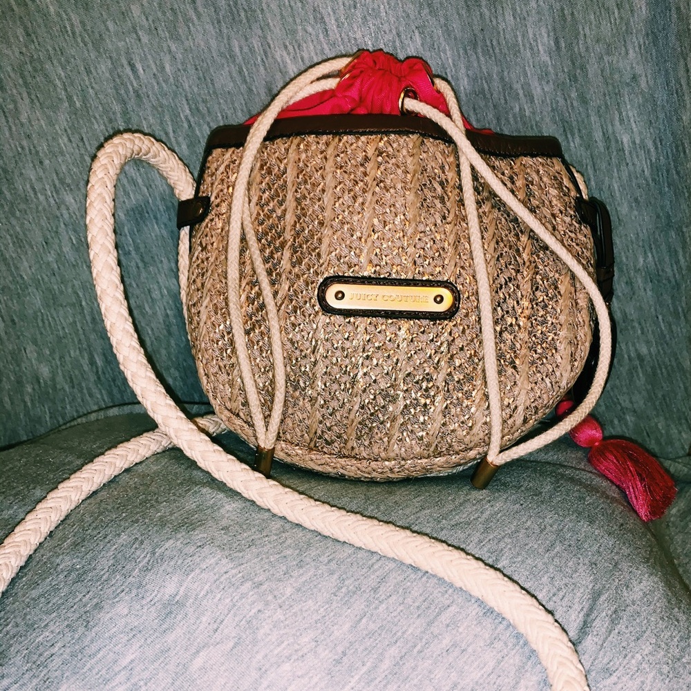 💘Juicy Cross Body💘